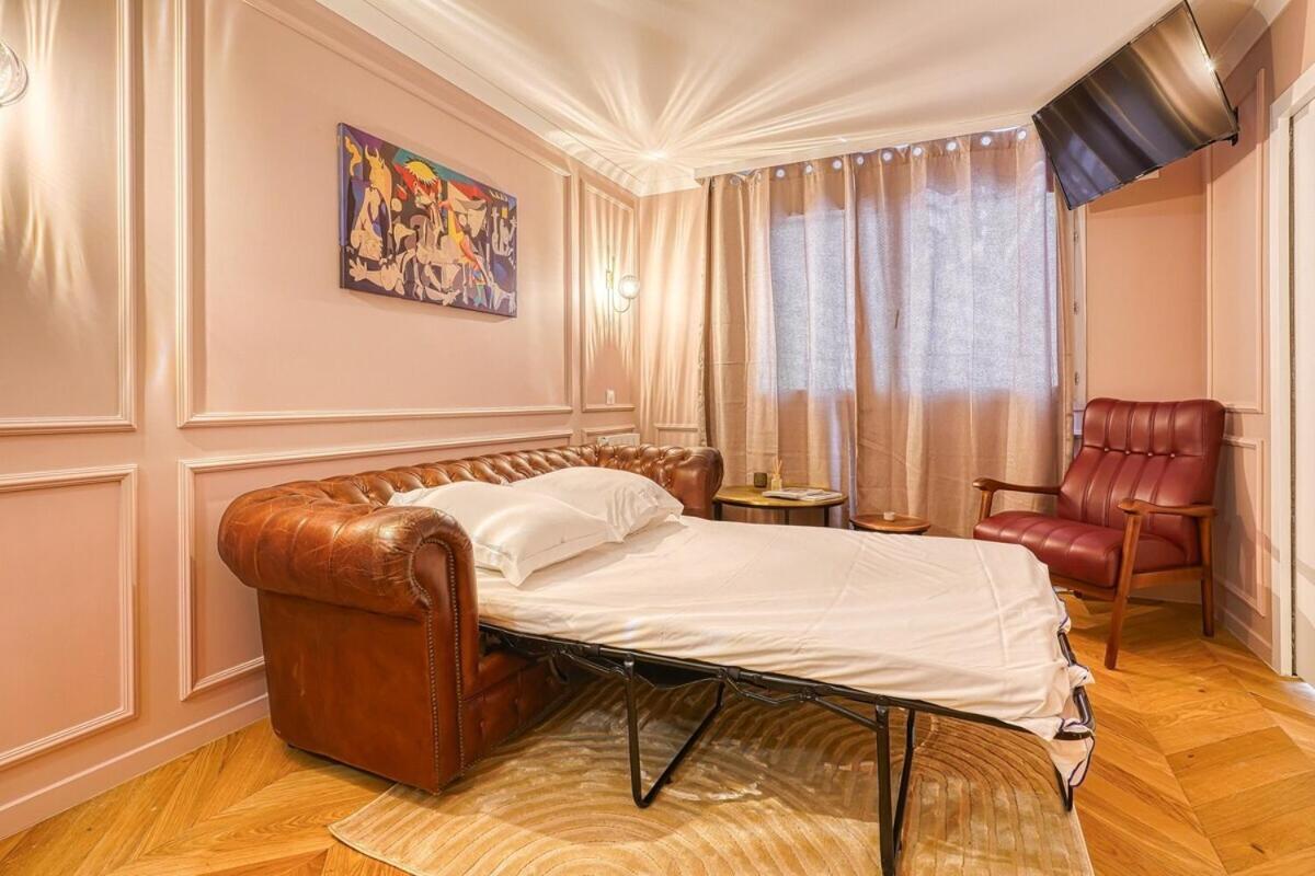 Melody Suite In Paris Курбевуа Экстерьер фото