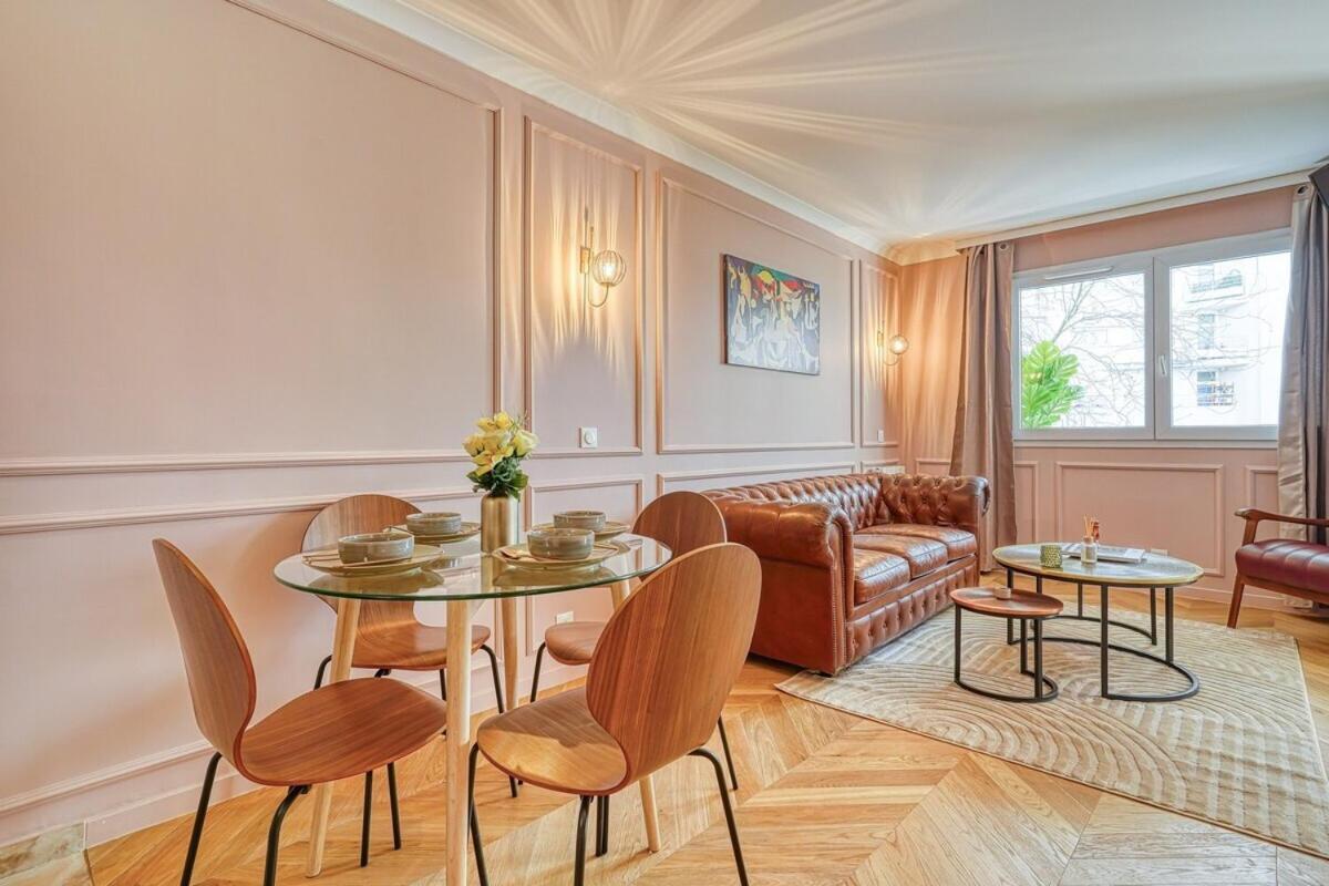 Melody Suite In Paris Курбевуа Экстерьер фото
