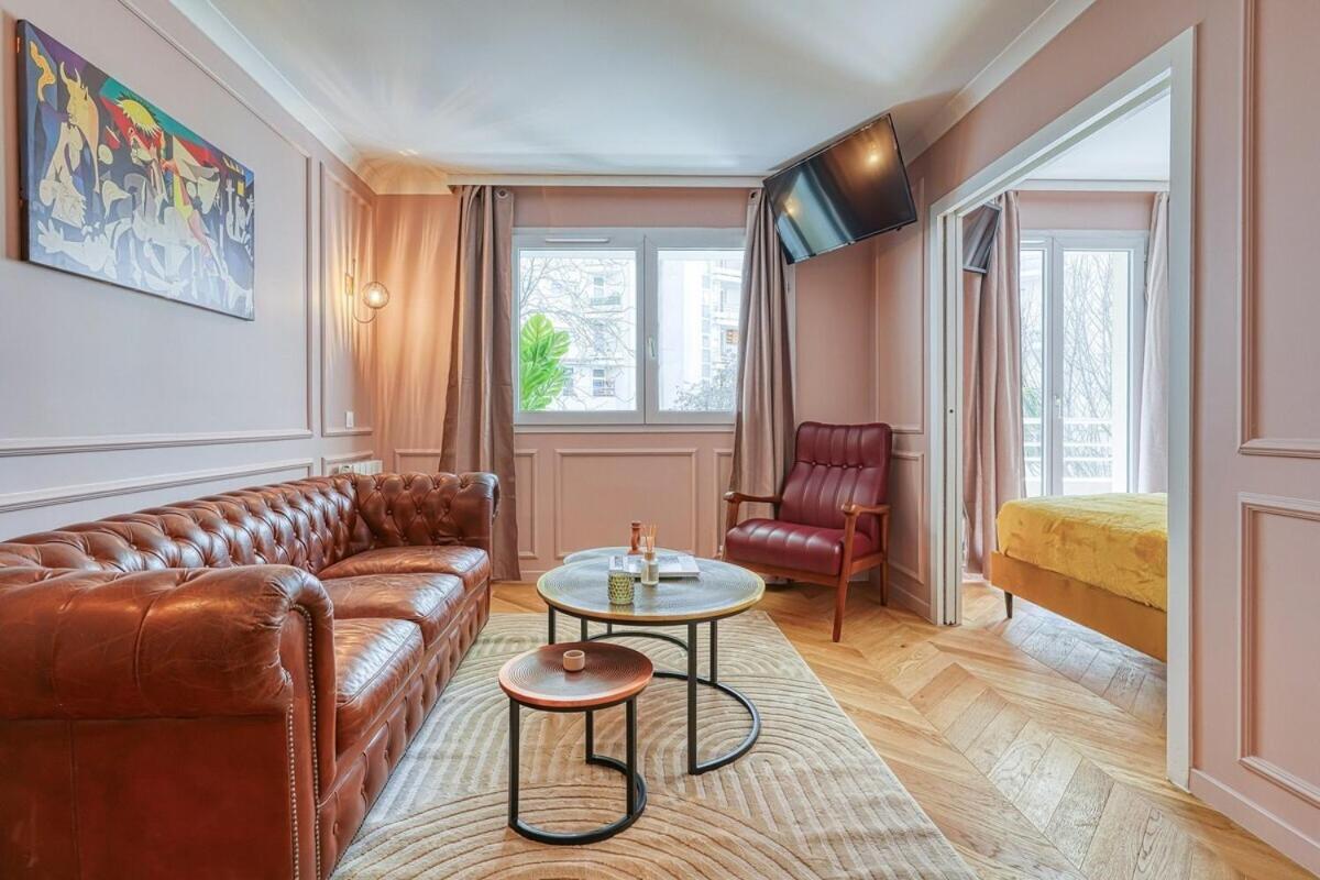 Melody Suite In Paris Курбевуа Экстерьер фото